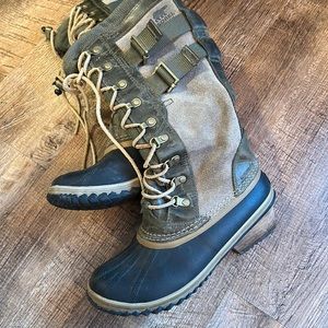 Sorel Conquest Carly II Leather Boots Waterproof Lace Up Size 7.5